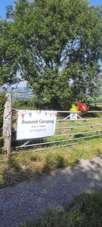 Summit Camping Kit Hill Cornwall Panoramic Views Grass Pitch From 15Pn Or Bella Bell Tent 75Pn Callington Exteriör bild