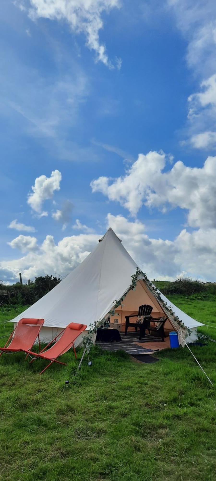 Summit Camping Kit Hill Cornwall Panoramic Views Grass Pitch From 15Pn Or Bella Bell Tent 75Pn Callington Exteriör bild